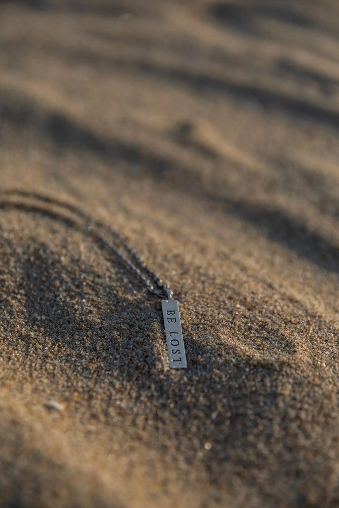 Be Lost necklace